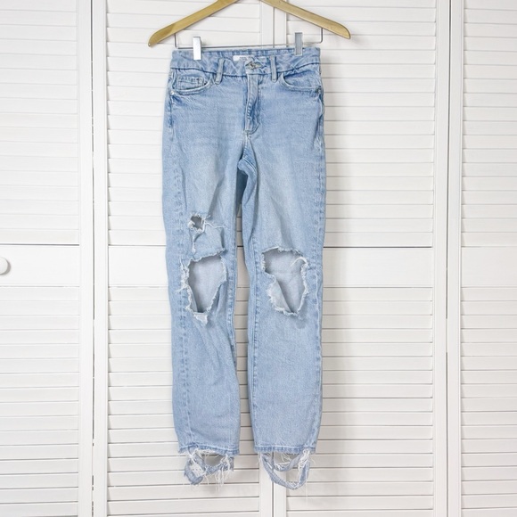 Forever 21 Denim - Forever 21 distressed/destroyed jeans